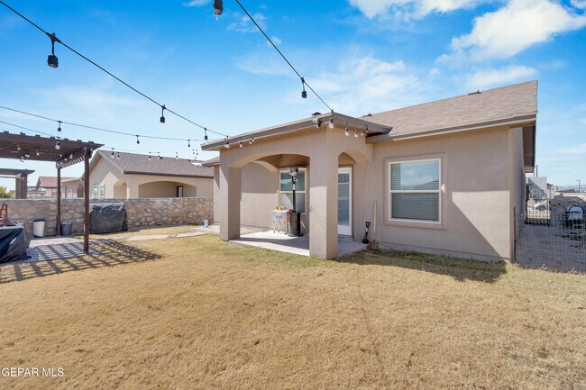 Building Photo - 412 Beech Tree Dr