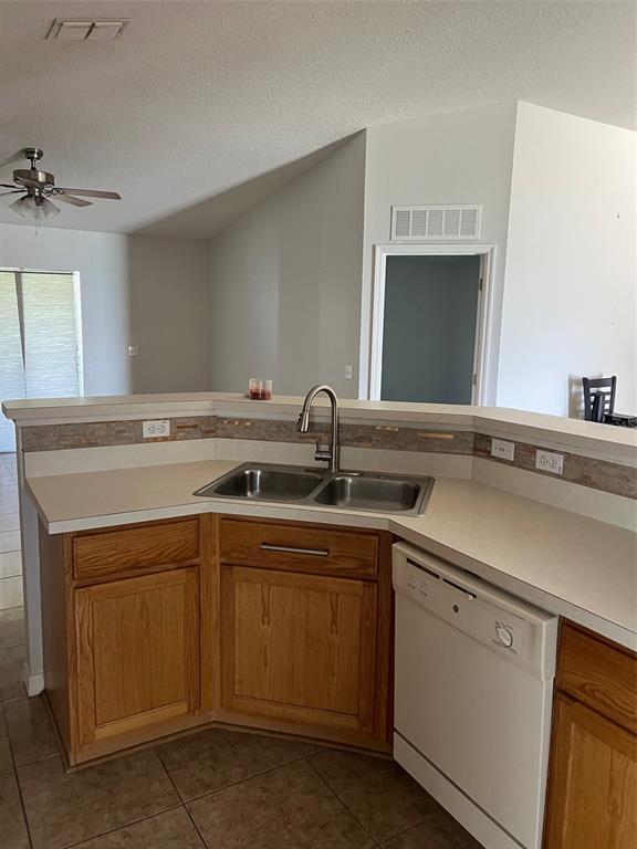 Building Photo - 5524 Sycamore Canyon Dr