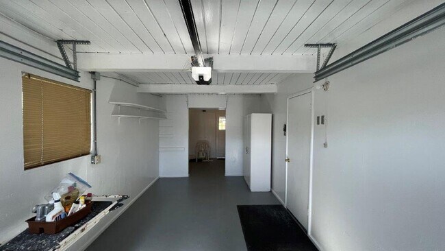 Building Photo - Pleasant HIll, Beautiful 3 bedroom 1 bath home w/ 1 car garage Immaculately maintained!