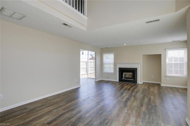 Building Photo - 708 Fallcreek Run