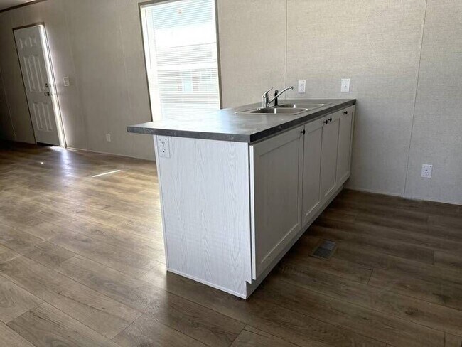 Building Photo - 166 Appaloosa Trail