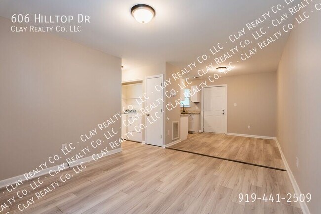 Building Photo - 606 Hilltop Dr