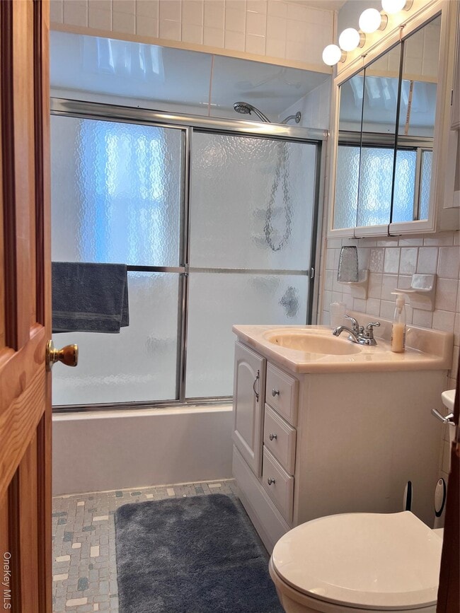 Building Photo - 13 Herlings Rd