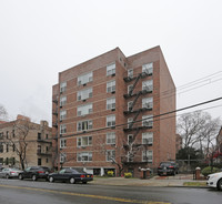 Building Photo - 37-15 Parsons Blvd