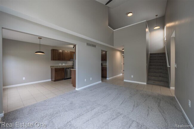 Building Photo - 1285 16th St