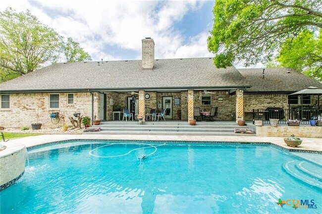 Building Photo - 3117 Kensington Ct