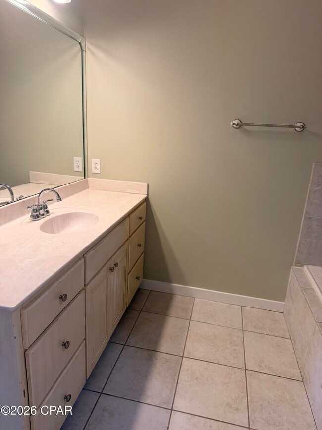 Building Photo - 3704 Tiki Dr