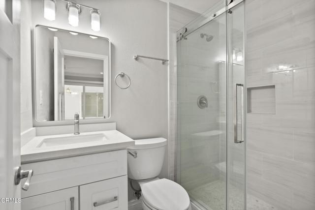 Building Photo - 910 Seaside Ct