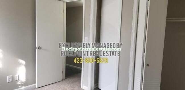 Building Photo - Great Townhome in Hixson!
