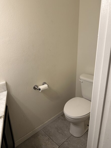 Building Photo - 286 W Palomino Dr