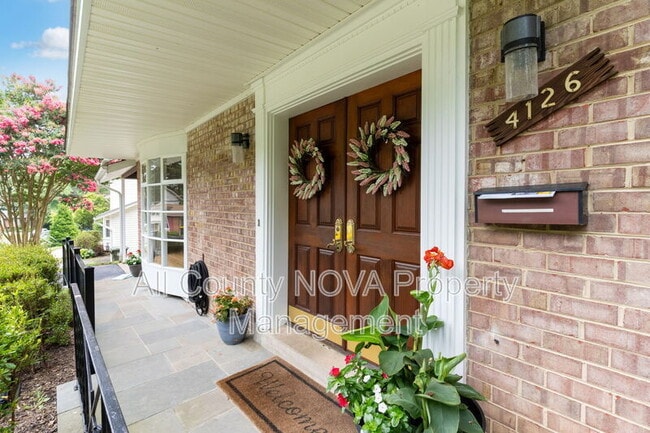 Building Photo - 4126 Lenox Dr