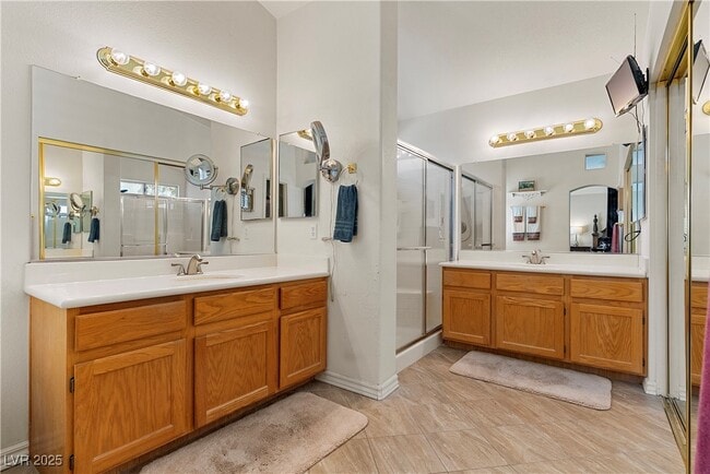 Building Photo - 1870 Desert Forest Way