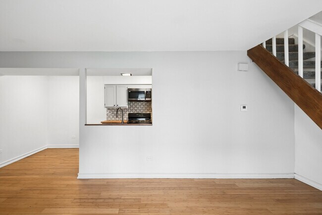 Building Photo - 1229 Nova Ct