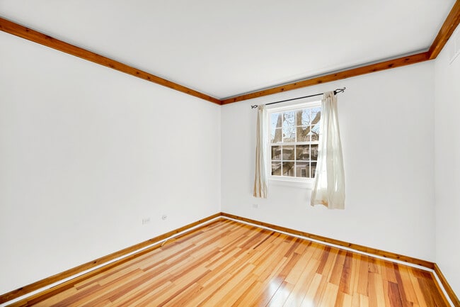 Building Photo - 1242 Nova Ct