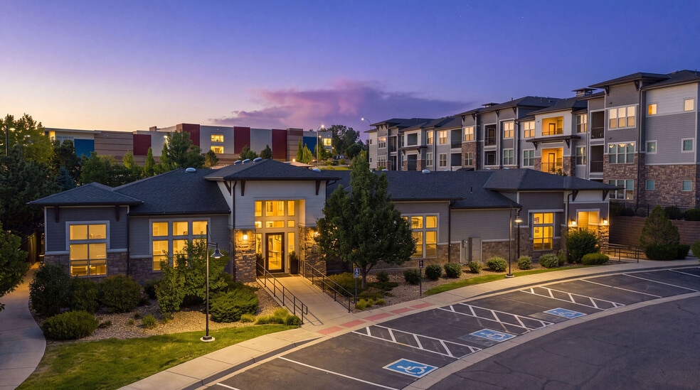 Building Photo - HiLine at Littleton Commons