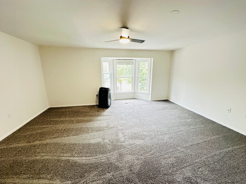 Building Photo - 12143 Presidio Way