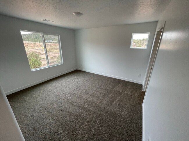 Building Photo - Old Sorrel Townhouse!!