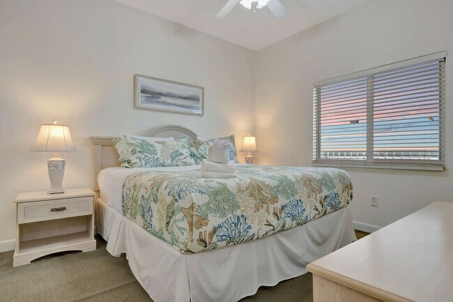 Building Photo - 8800 Bay Pines Blvd