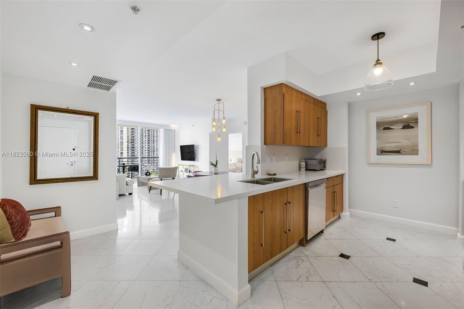 Building Photo - 325 S Biscayne Blvd