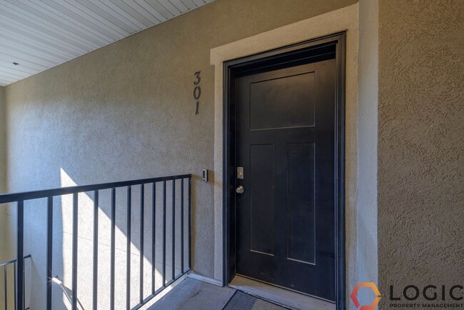 Building Photo - Beautiful 3 Bedroom Condo in Amazing Lehi ...