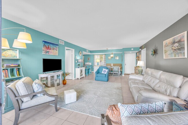 Building Photo - 2400 S Ocean Dr