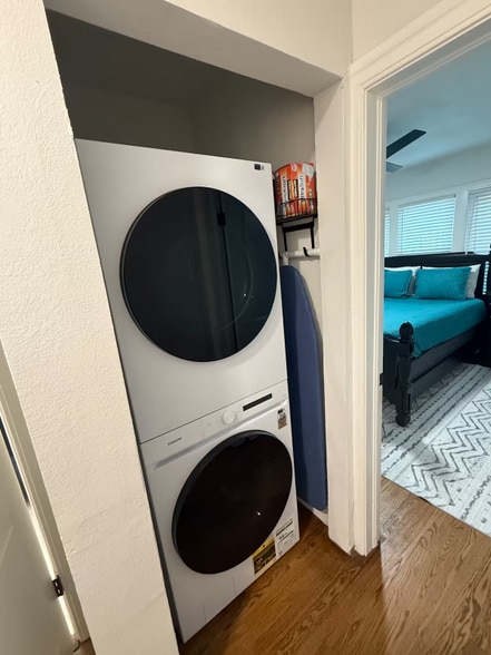 Building Photo - 1233 NE 14th St