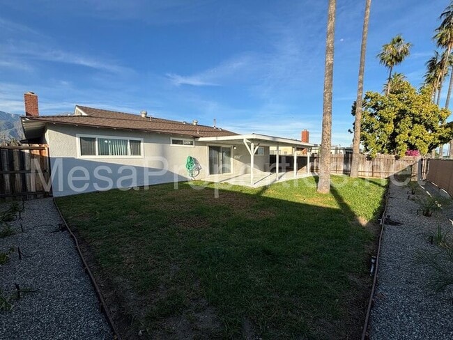 Building Photo - 9325 Palo Alto St