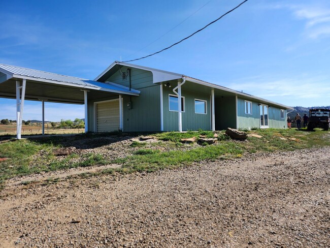 Primary Photo - Mancos 2 bedroom on acreage