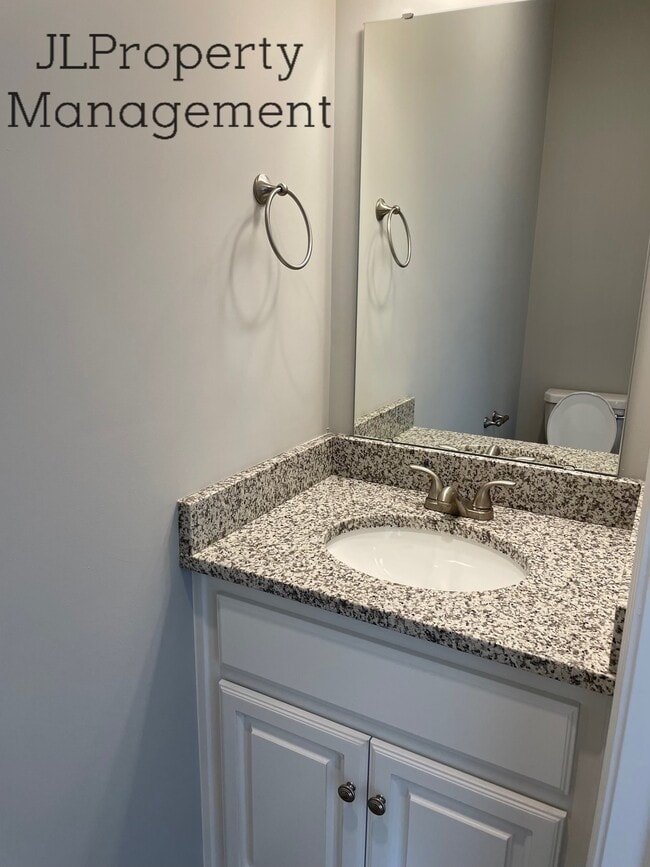 Building Photo - 20101 E 24th Terrace Ct S