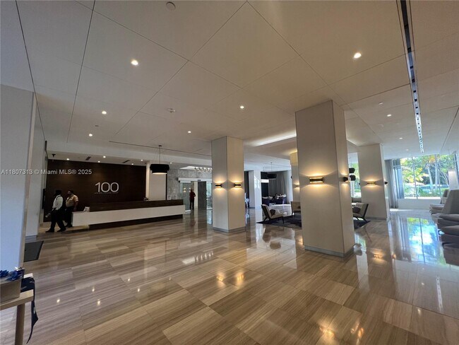 Building Photo - 100 Bayview Dr