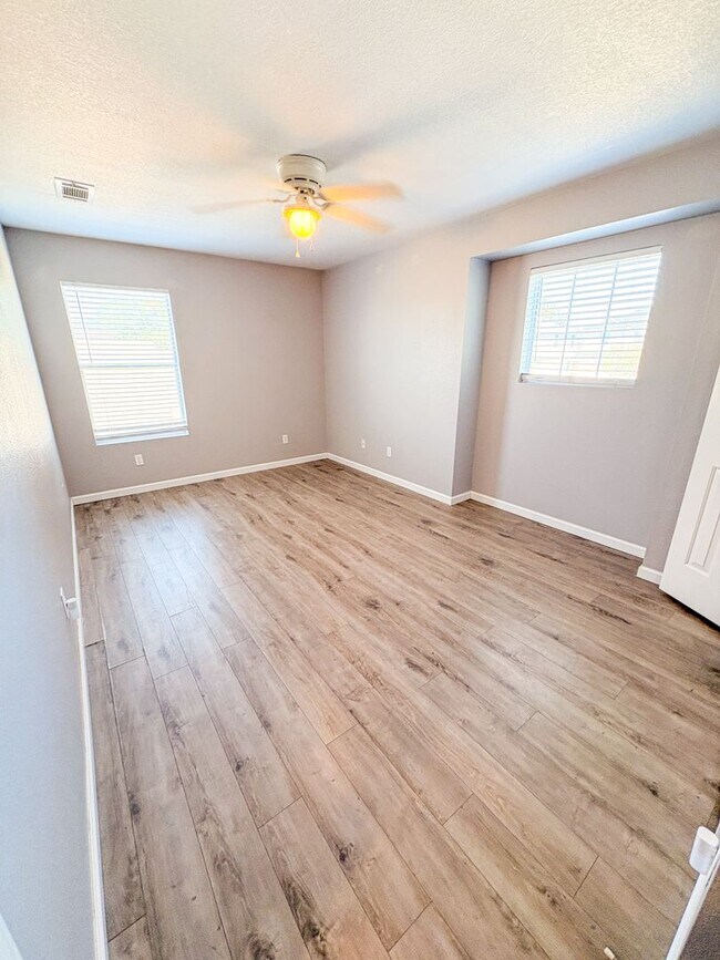 Building Photo - 6512 Taree Loop