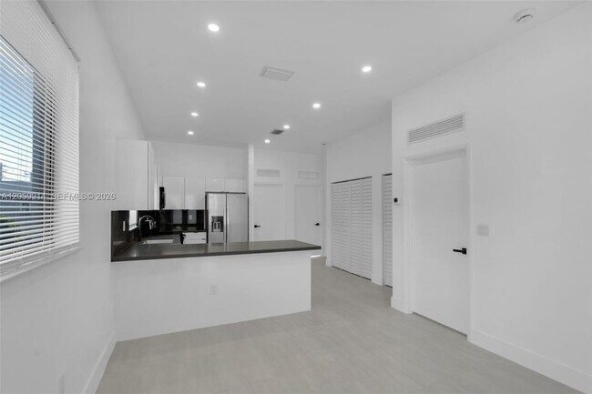 Building Photo - 18362 SW 102nd Pl