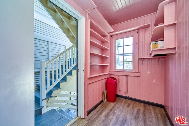 Building Photo - 1347 Valencia St