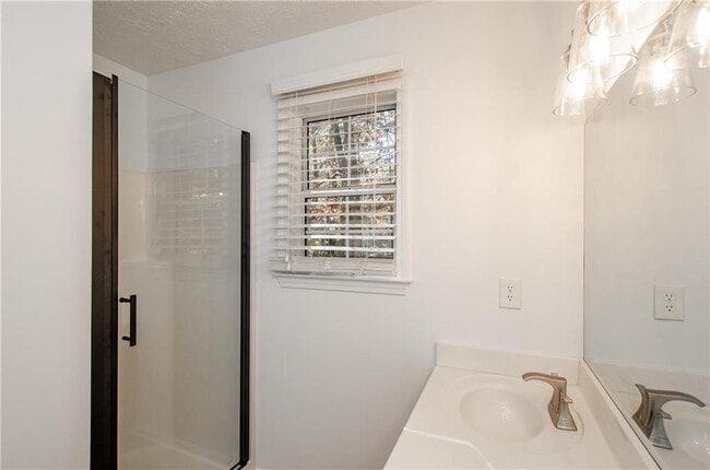 Building Photo - 2470 Cambridge Hills Rd