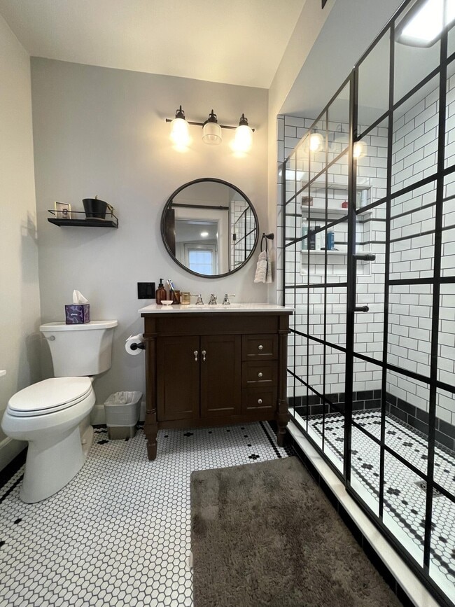 Building Photo - 1279 Hunter Ave