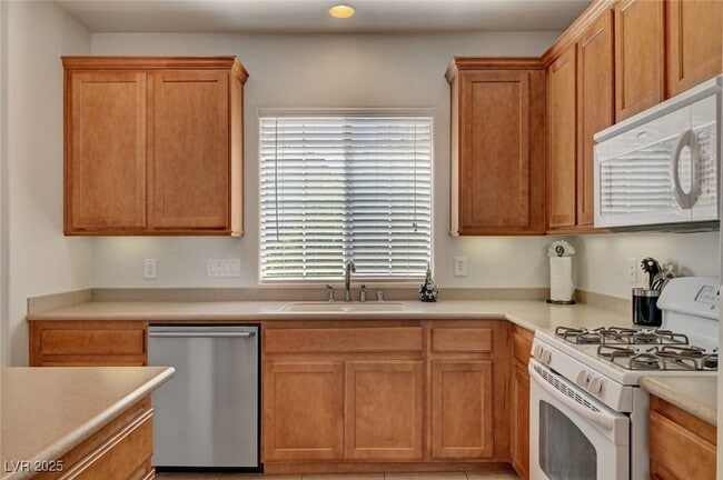Building Photo - 6646 Colorado Spruce St