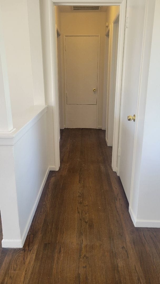 Building Photo - 4-bedroom 3 bath house in Granada Hills