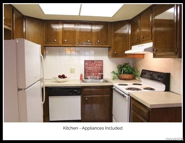 Building Photo - 167 Peppertree Dr