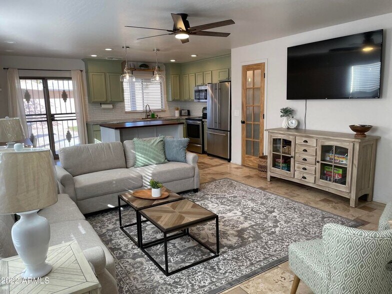 Building Photo - 106 S 110th St