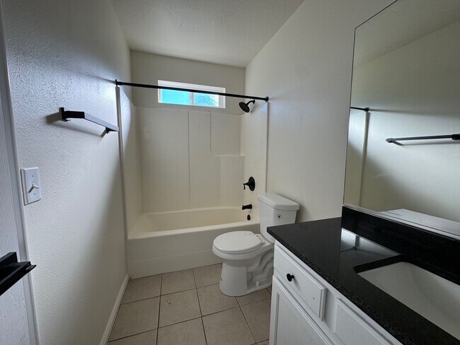 Building Photo - Ranch Rambler in Enoch