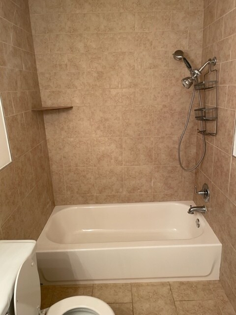 Building Photo - 28 W Creek Ln