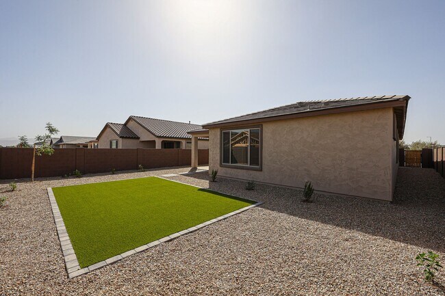 Building Photo - 3 bedroom + Den in Asante community