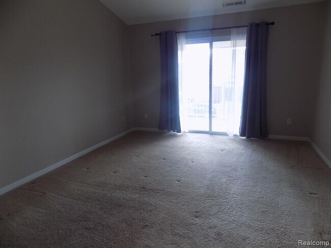 Building Photo - 16327 Chatham Dr