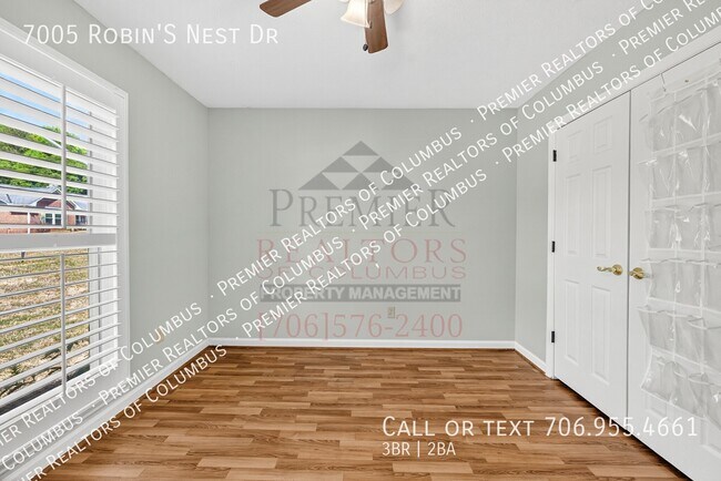 Building Photo - 7005 Robin's Nest Dr
