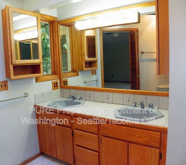 Building Photo - 8313 71st St NW