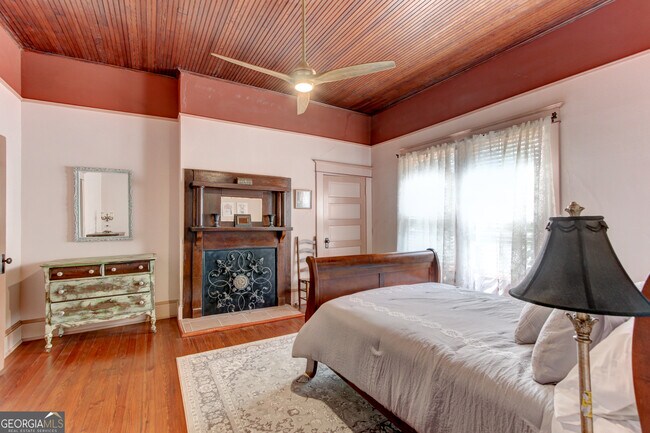 Building Photo - 127 Wilkins Rd