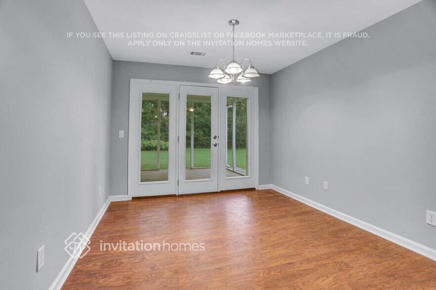 Building Photo - 4201 Keheley Lake Dr