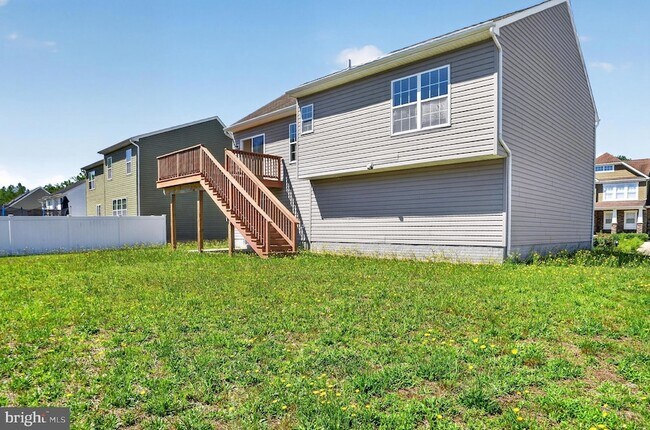 Building Photo - 21096 Lizson Ct