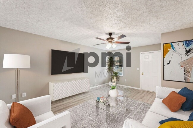 Building Photo - 3783 Petzinger Rd