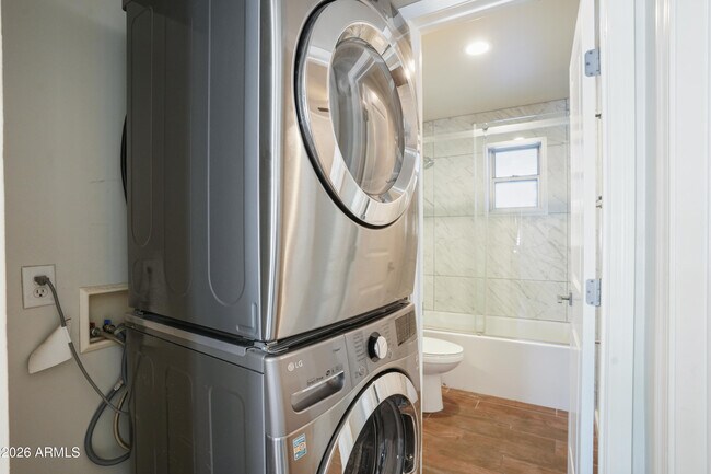 Building Photo - 3426 N Miller Rd